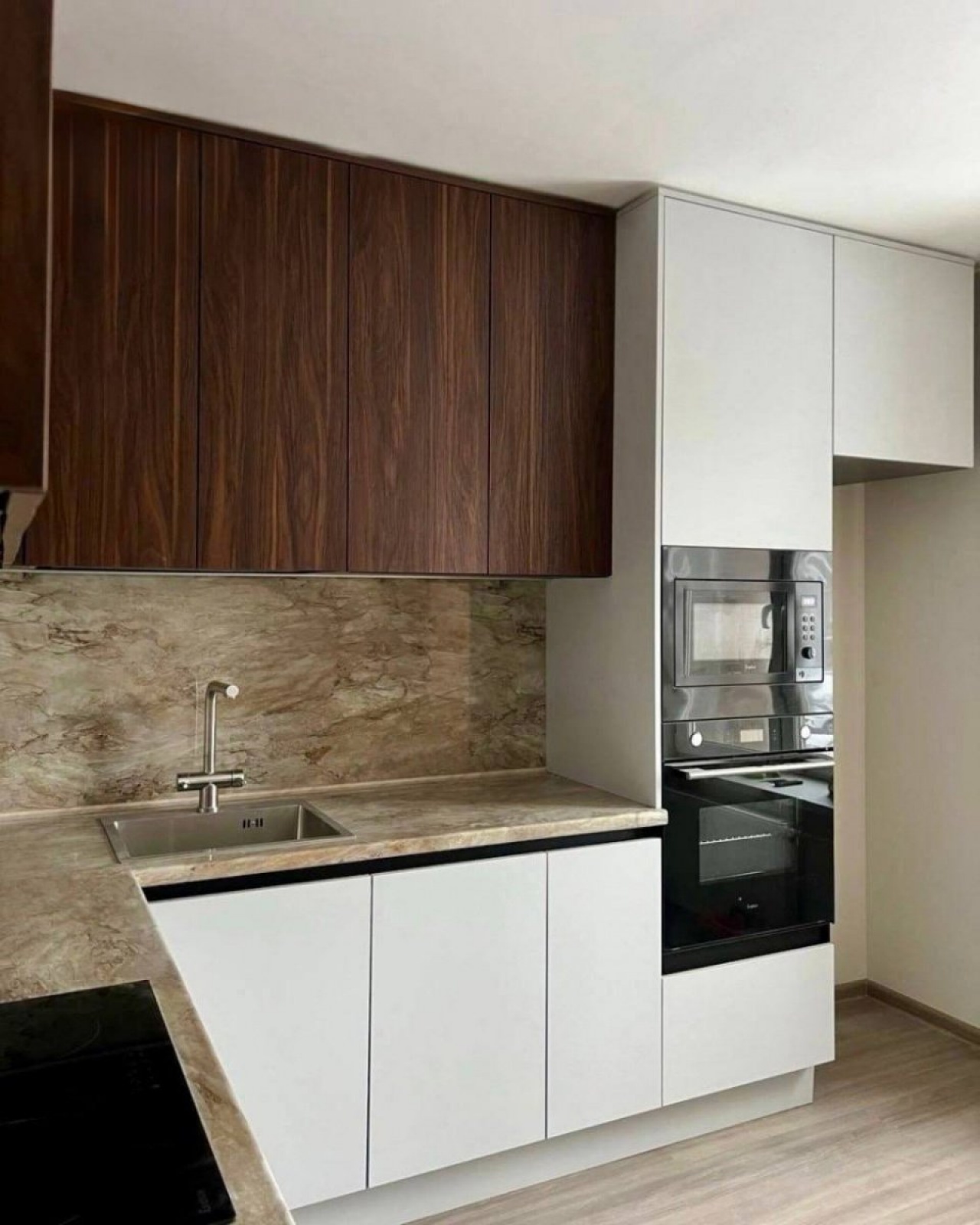 Кухня HI-TECH в Чехове