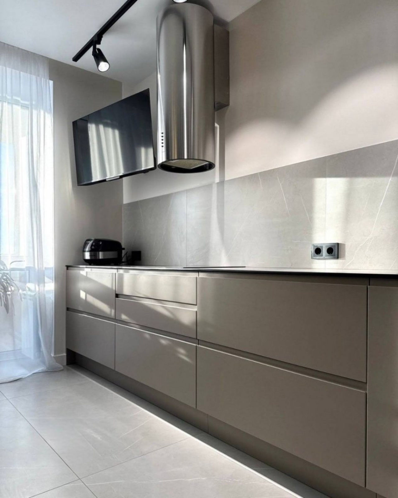 Кухня «Аэрис» в Воскресенске — минимализм и функциональность в каждой детали