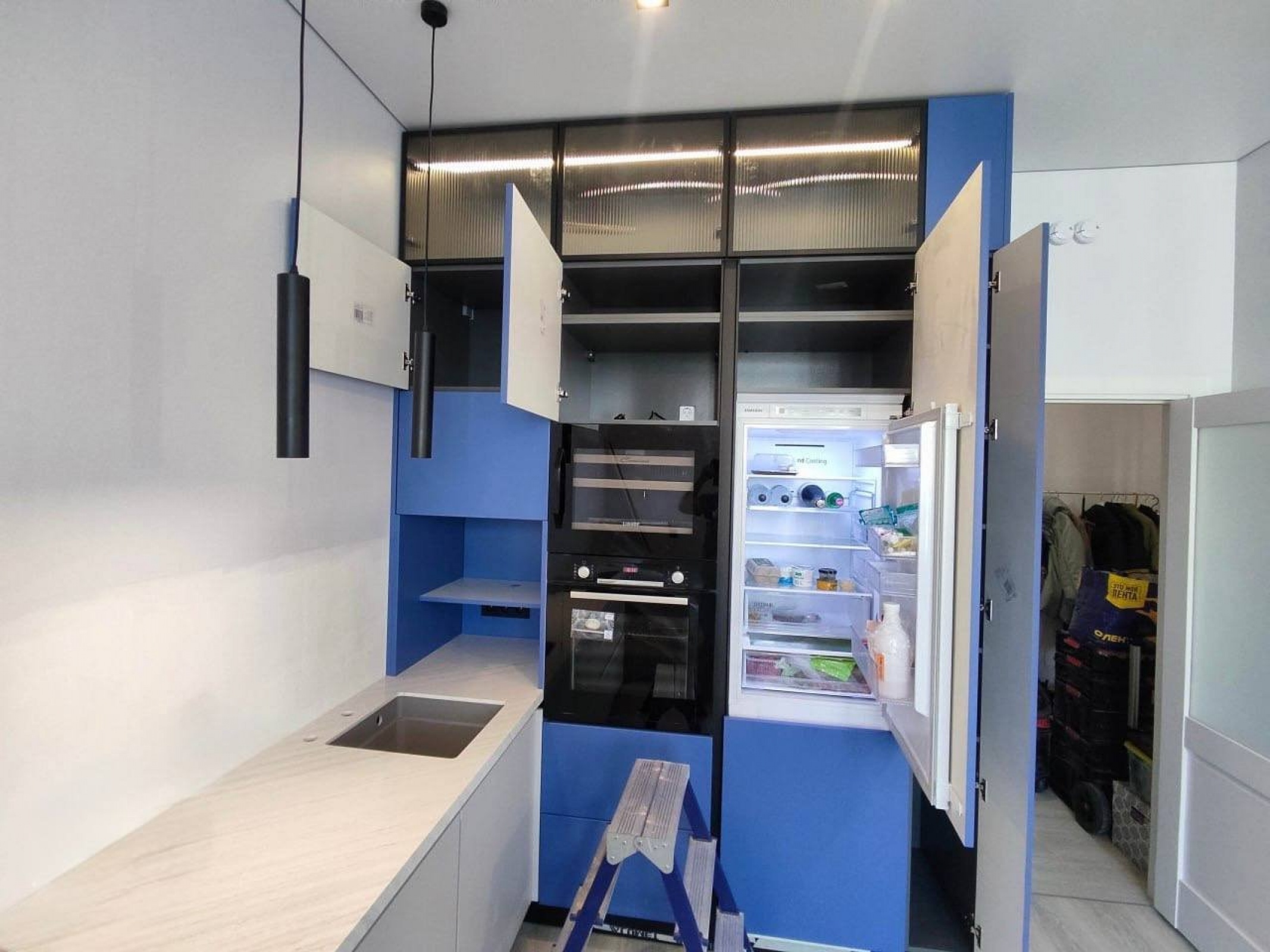 Кухня «Синий акцент» в Дмитрове