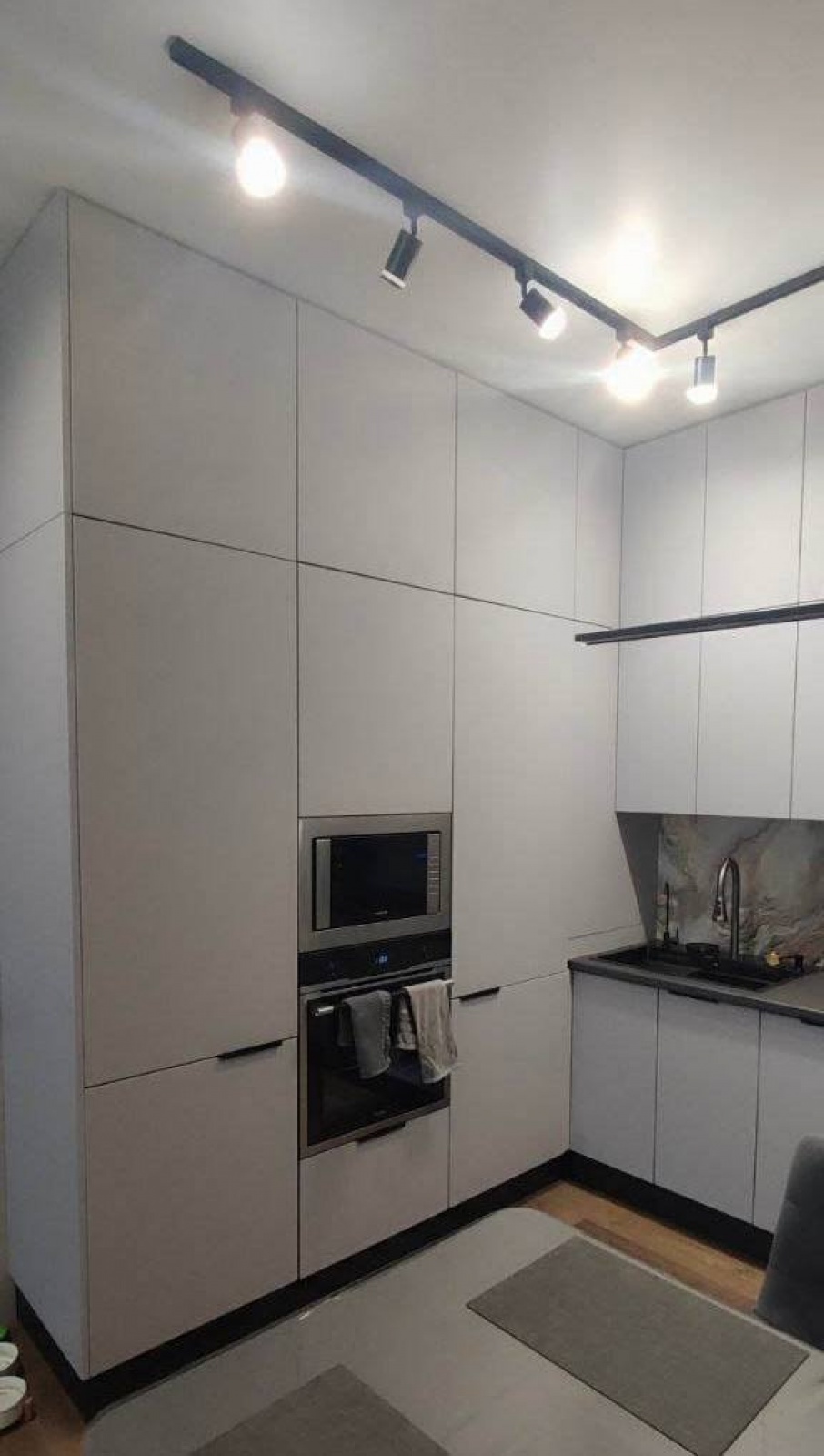 Элегантная кухня с матовой эмалью в Зарайске