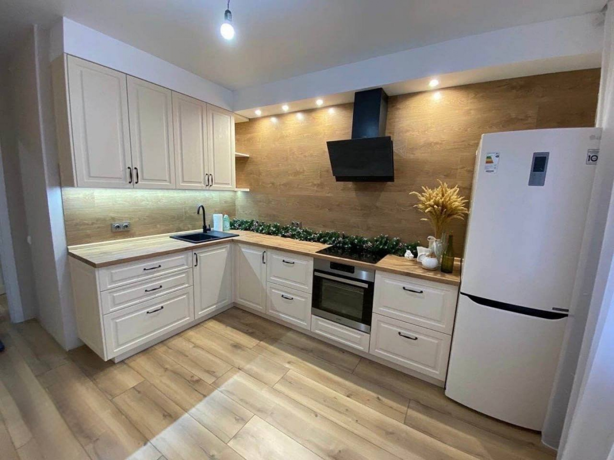 Классическая угловая кухня