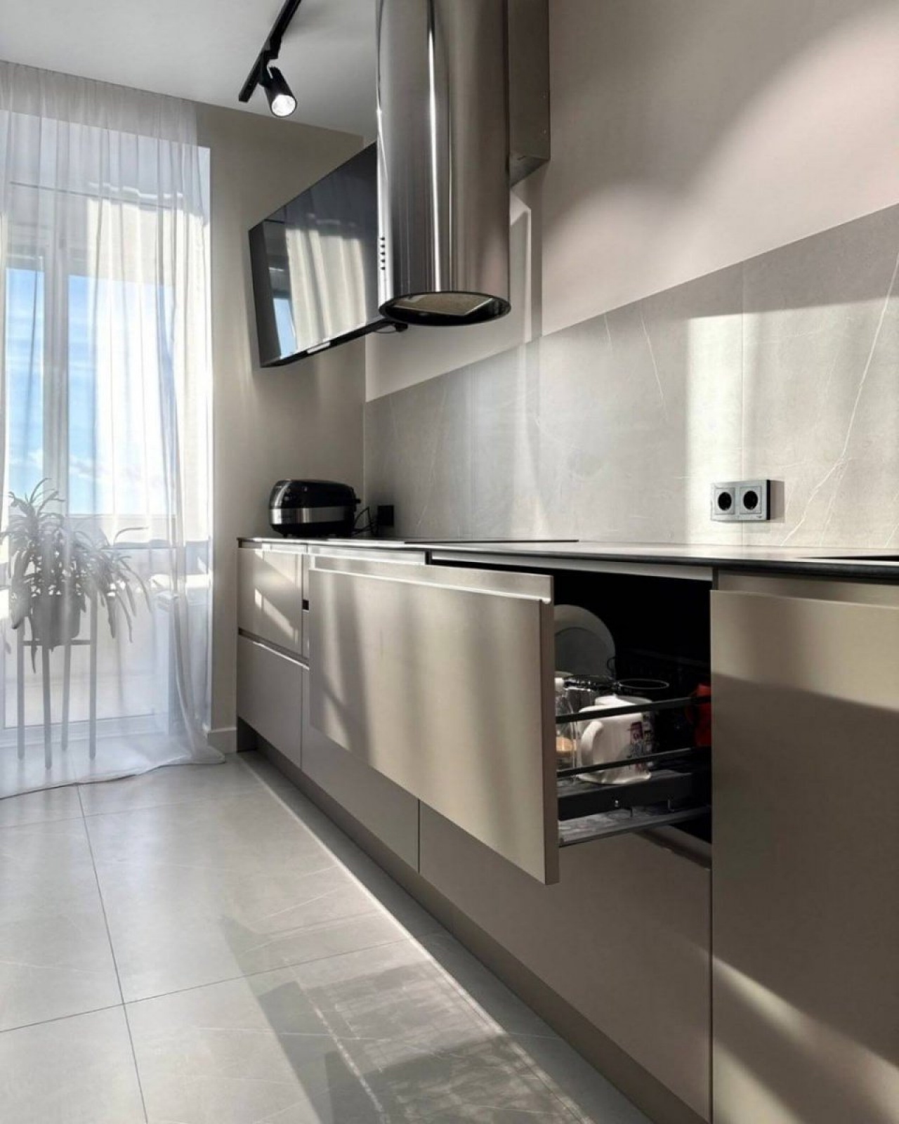 Кухня «Аэрис» в Воскресенске — минимализм и функциональность в каждой детали