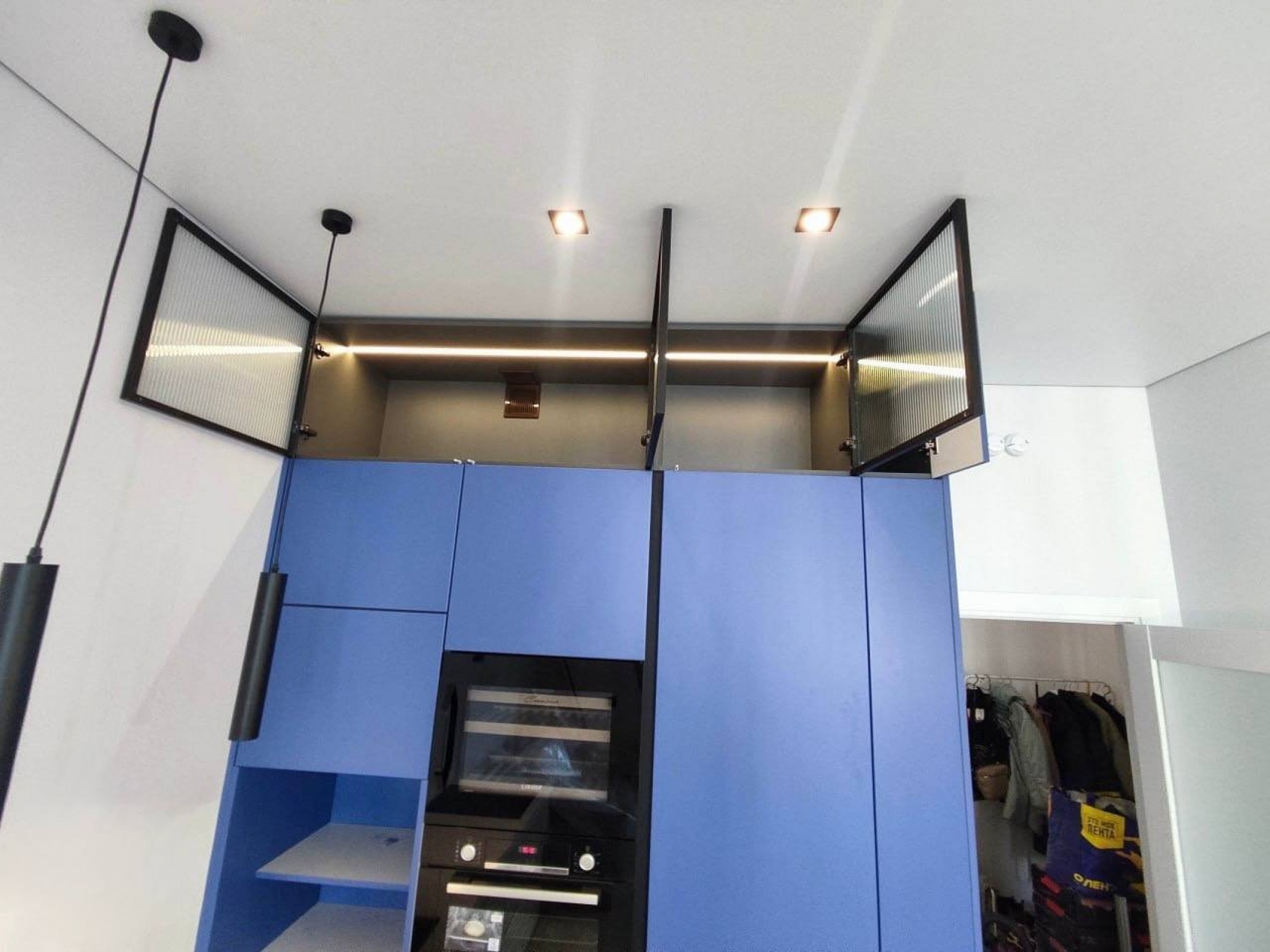 Кухня «Синий акцент» в Дмитрове