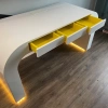 Современный белый стол с подсветкой и ящиками