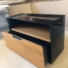Комод с выдвижными ящиками и полкой