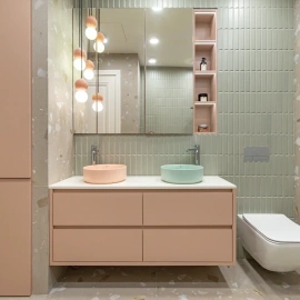 Функциональная мебель для ванной: подвесная тумба&nbsp;и шкаф для стильного и удобного интерьера.
