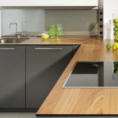 В статье мы расскажем, как выбрать столешницу для кухни
