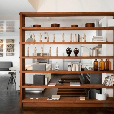 В статье мы расскажем о том, как выбрать стеллаж и каких правил придерживаться
