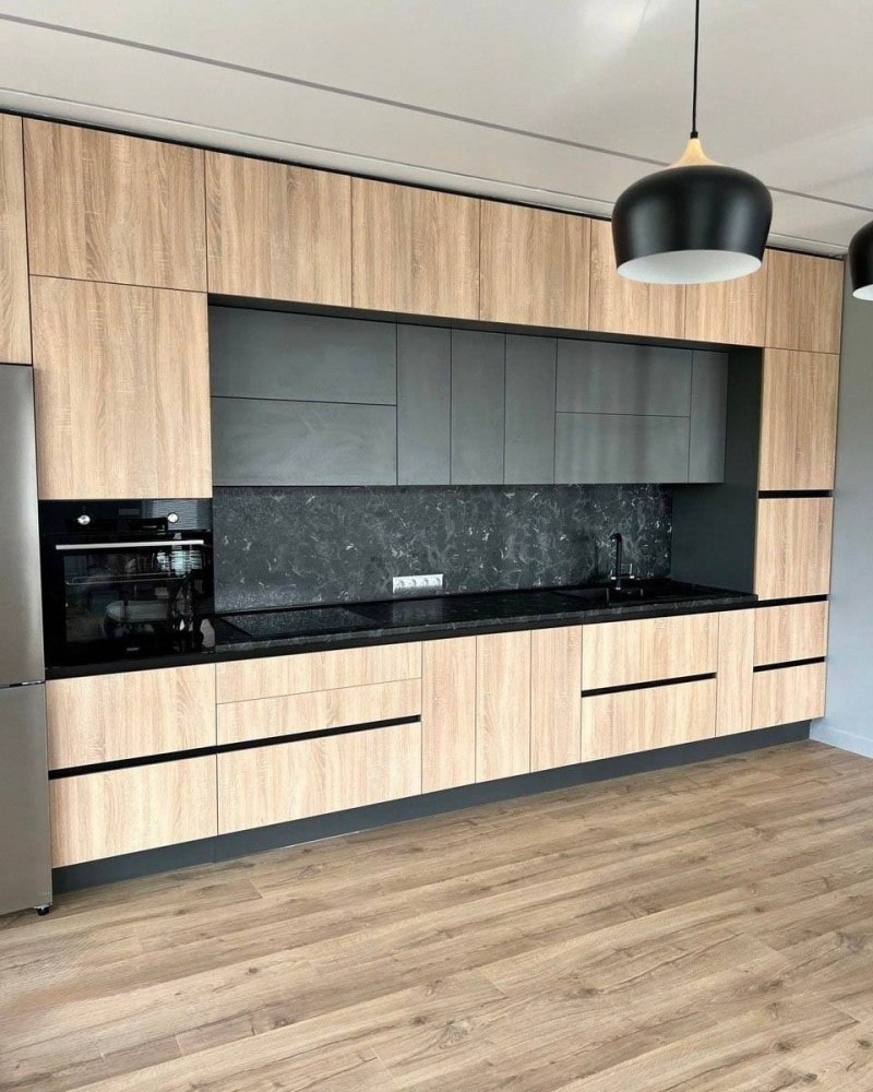 Современная кухня из ЛДСП Kronospan с фурнитурой Hettich в Москве