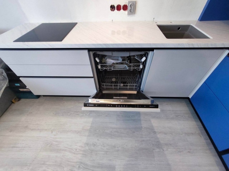 Кухня «Синий акцент» в Дмитрове