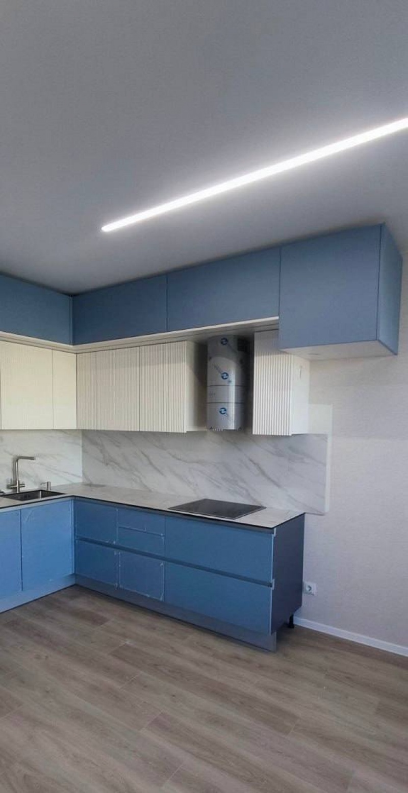 Угловая кухня с HPL фасадами из пластика в Балашихе