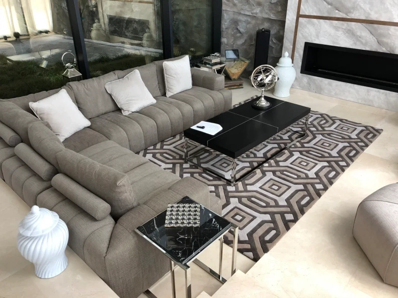 Угловой серый диван, современный дизайн и максимальный комфорт