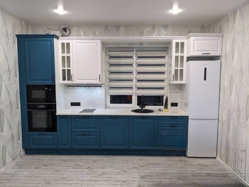 Компактная кухня - Классика в современном исполнении