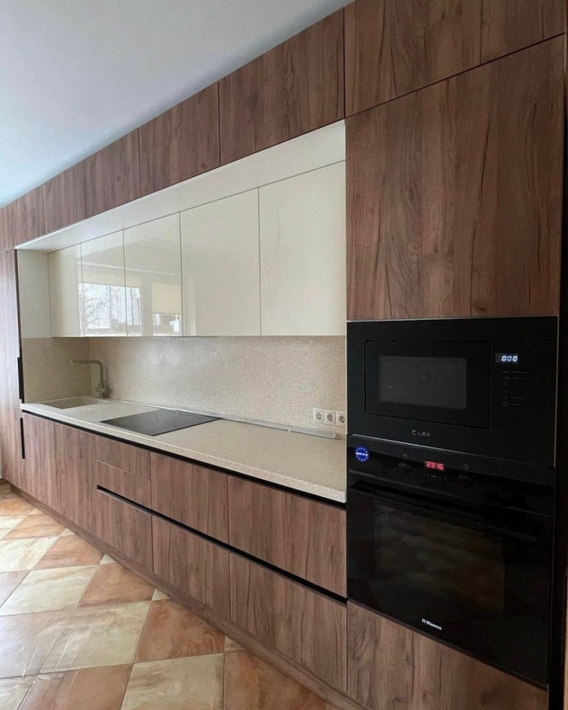 Кухня премиум Лаконика — тёплая современность