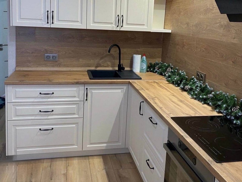 Классическая угловая кухня