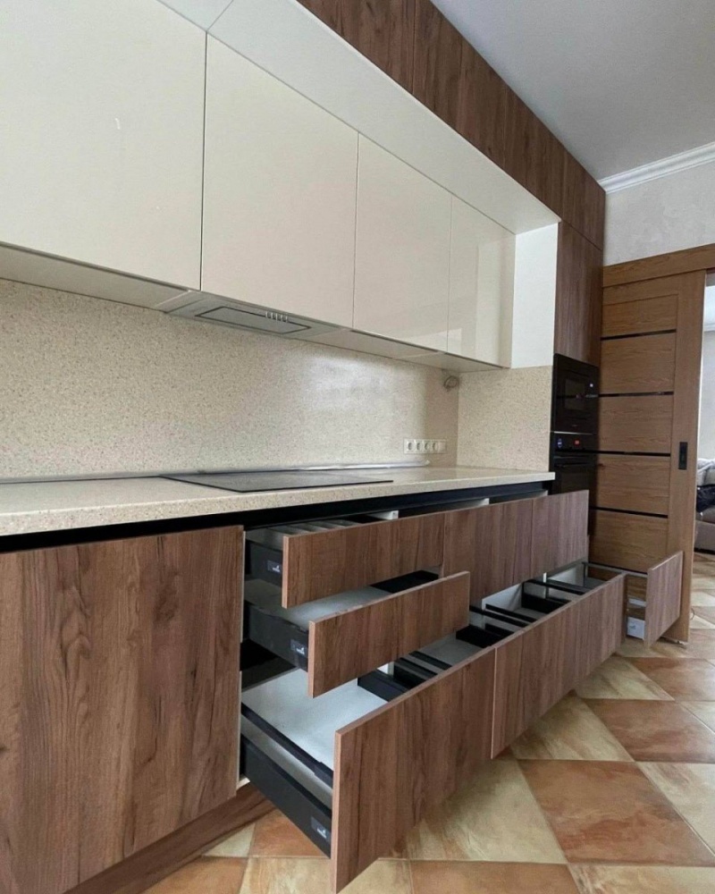 Кухня премиум Лаконика — тёплая современность