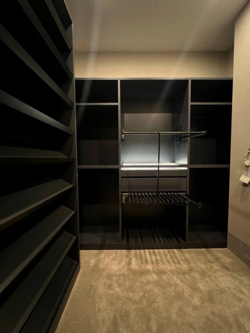 Гардеробная на заказ в Москве из ЛДСП